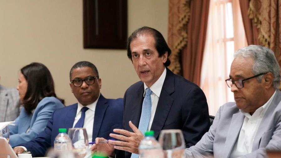 Comisión anuncia primeras medidas para extender vida del vertedero de Duquesa Comisión anuncia primeras medidas para extender vida del vertedero de Duquesa