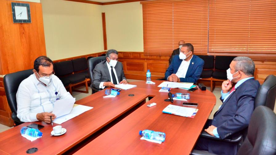 Senadores investigarán asignación de apartamentos en el proyecto Aguayo