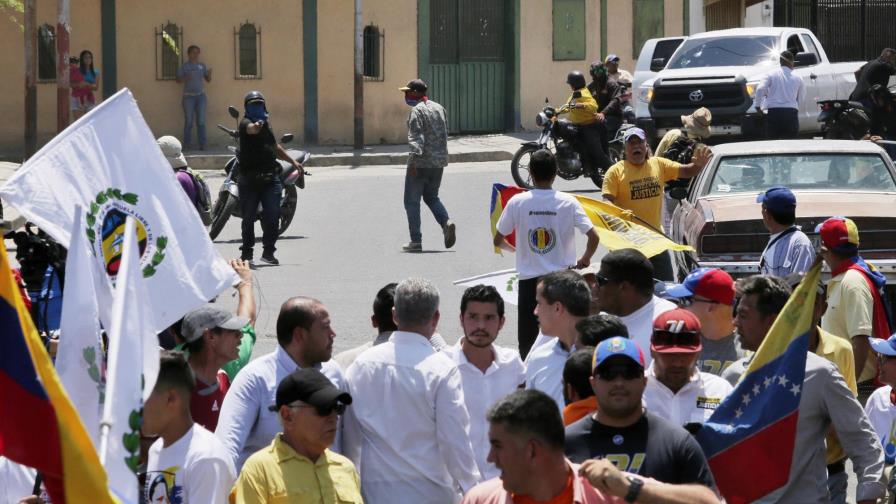 Grupo de Lima condena ataque en contra de Juan Guaidó