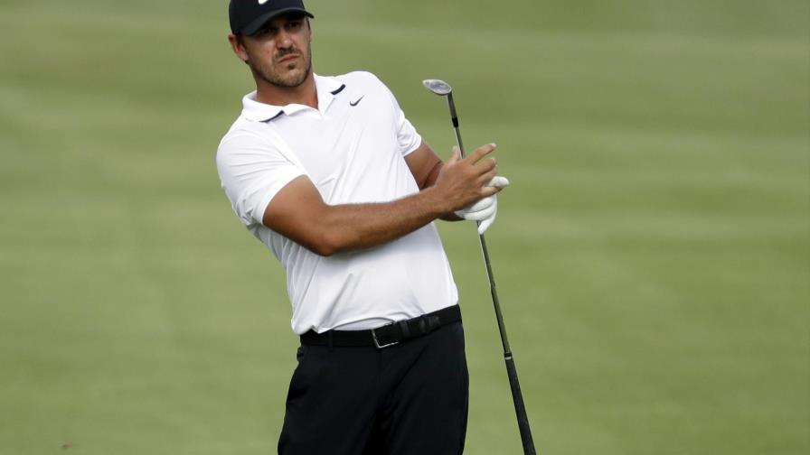 Golfista Koepka pone a prueba su reputación; no ha ganado
