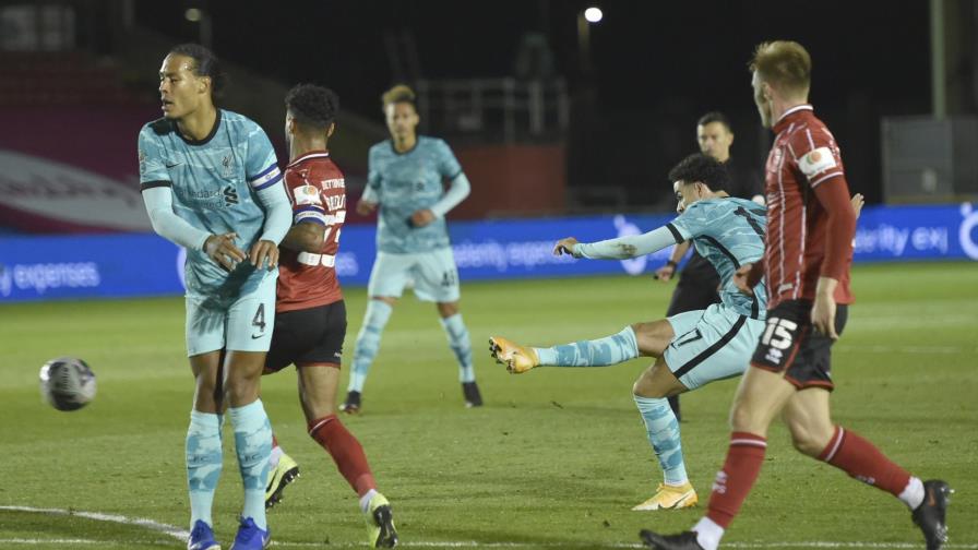 Liverpool golea 7-2 a Lincoln en la Copa de la Liga Liverpool golea 7-2 a Lincoln en la Copa de la Liga