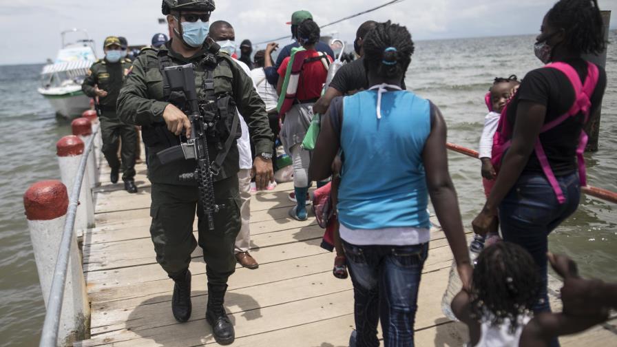 Panamá y Colombia se reunirán para abordar ola migratoria