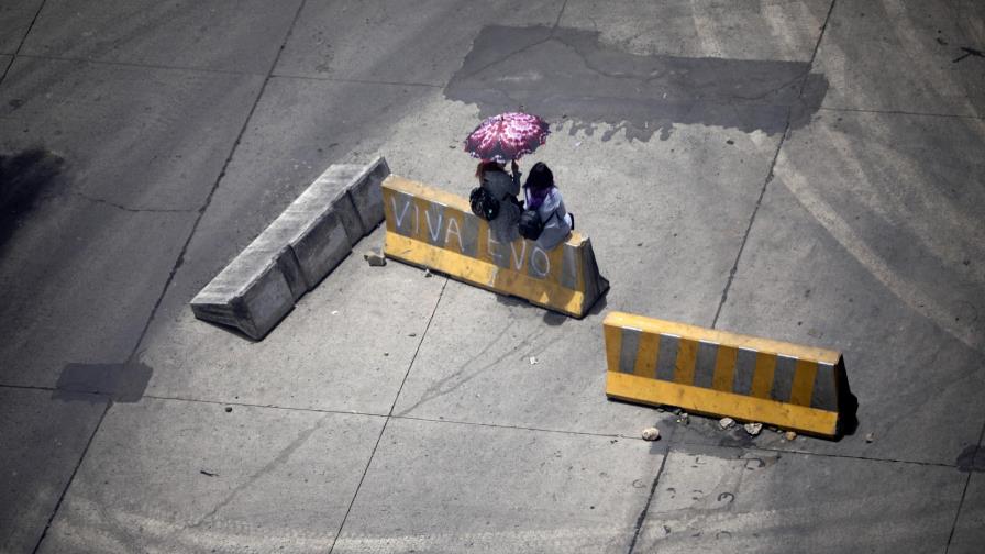 LO ÚLTIMO: Manifestantes retiran bloqueos en Bolivia