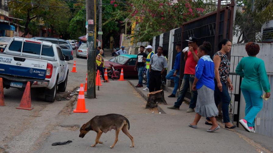 Alcaldía desaloja a varios vendedores del entorno de la Ciudad Sanitaria