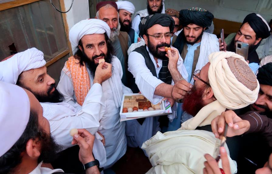 Los talibanes conquistan en una semana la mitad de las 34 provincias afganas