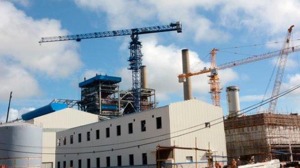 Cuba prueba su primera planta bioeléctrica que generará a partir de marabú y bagazo