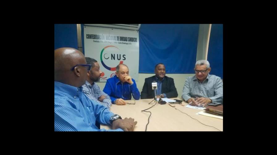 Considera ministro de Trabajo debe publicar lista de empresas que han pedido suspensión de contratos laborales