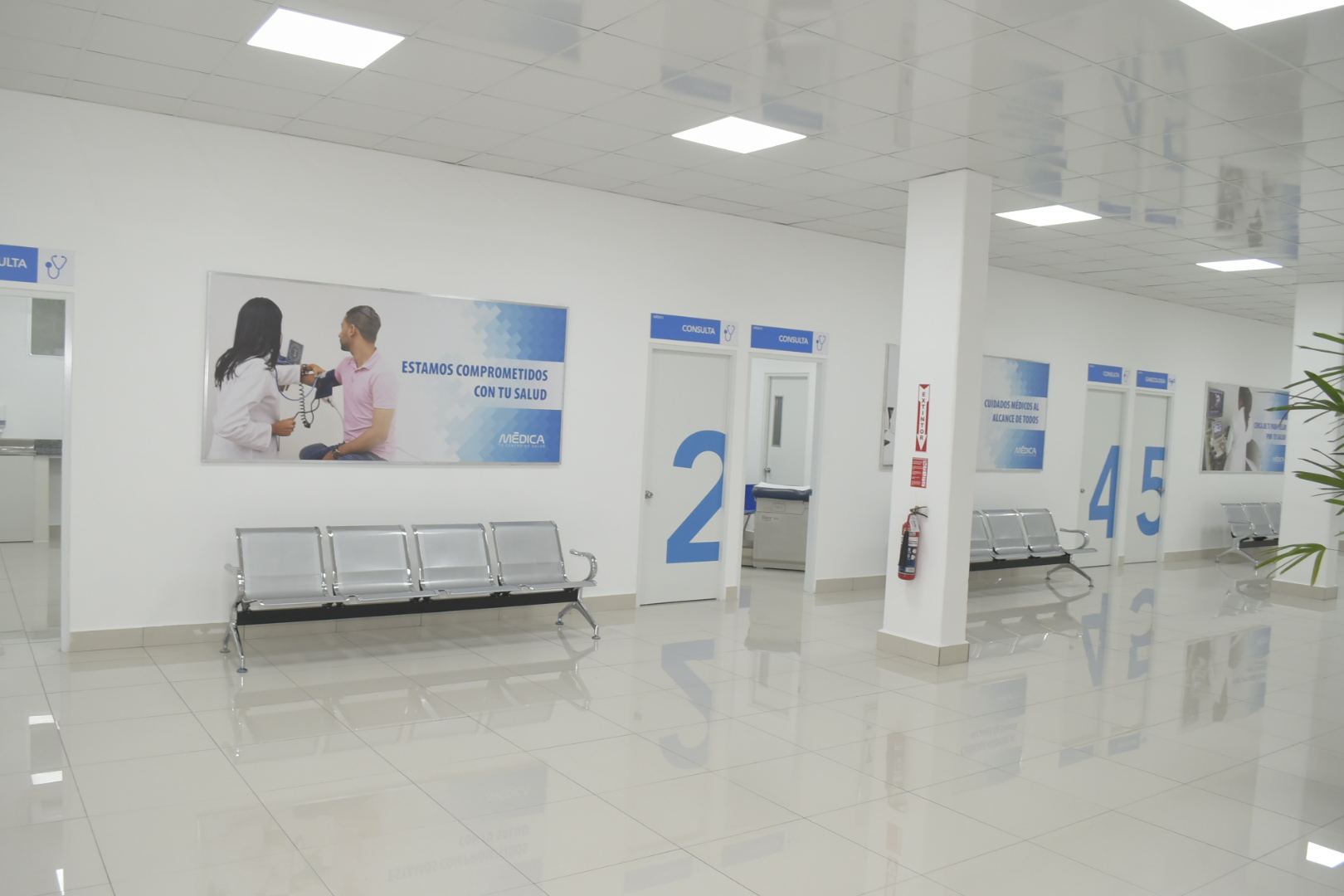 El interior del centro de salud Médica. 