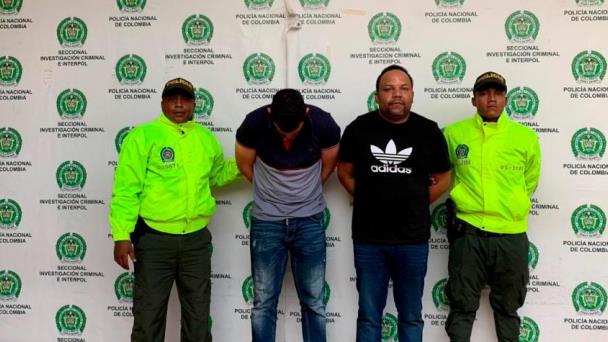 César Emilio Peralta se reunió con dominicanos en Colombia