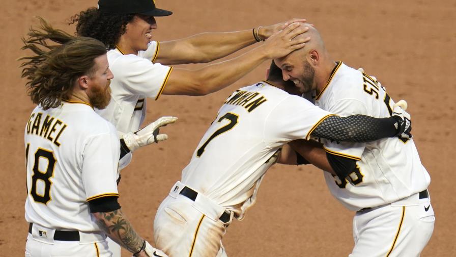 Stallings pega sencillo en la 12da entrada; Piratas ganan Stallings pega sencillo en la 12da entrada; Piratas ganan
