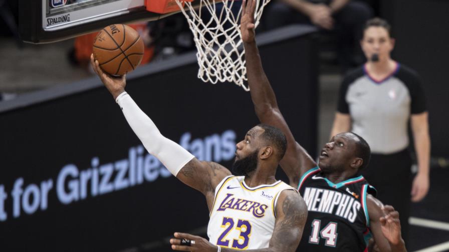 LeBron guía a Lakers a victoria sobre Grizzlies
