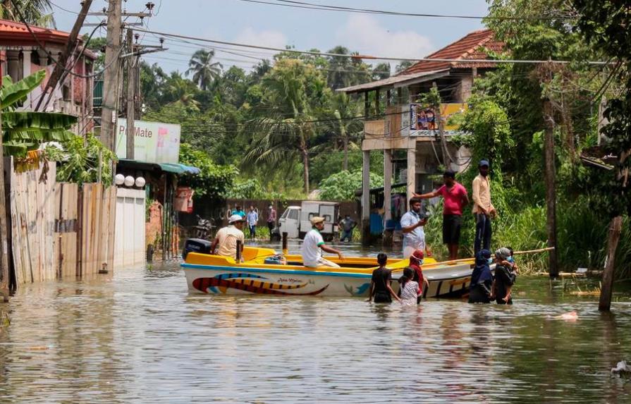 Al Menos 17 Muertos Y 270 000 Afectados Por Las Inundaciones En Sri