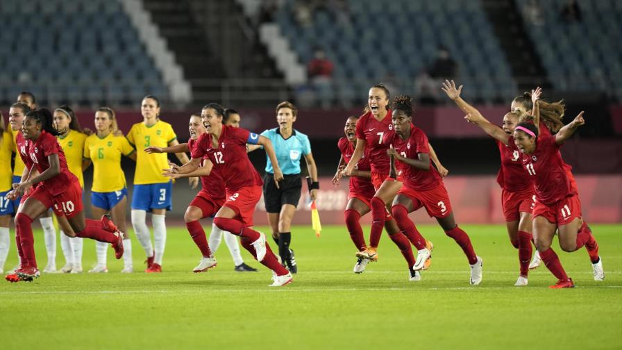 Los penales hunden a Brasil en el fútbol femenino