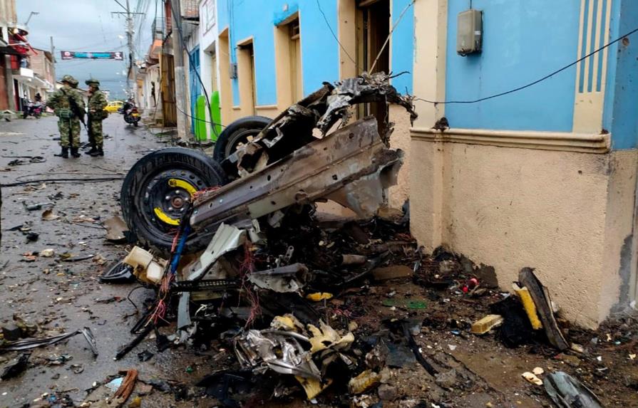 Asciende a 16 el número de heridos por explosión de carro bomba en Colombia