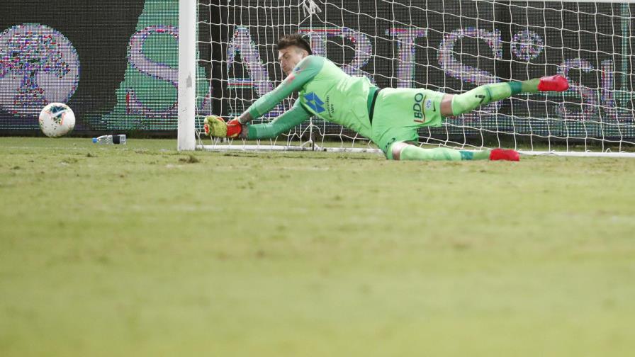 Estrella Roja y Dínamo Zagren naufragan en la Champions