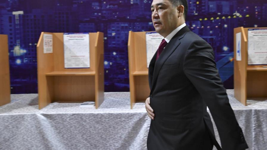 Kirguistán: Comicios parlamentarios favorecen al oficialismo