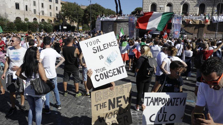 Italia: Conti responde a negadores de pandemia con cifras