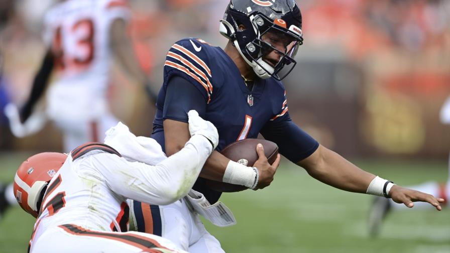 Browns y su defensiva se imponen 26-6 a Fields y los Bears