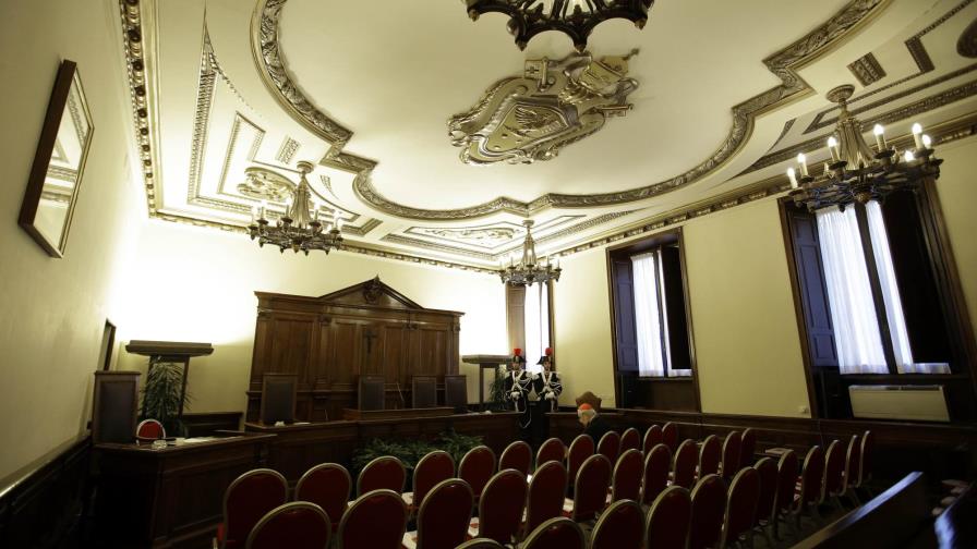 Pesquisa expone limitaciones del sistema legal del Vaticano