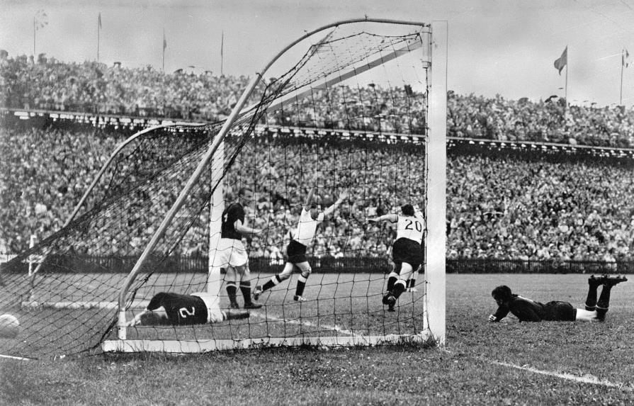 Estadio de final de Mundial 1954 recupera nombre original