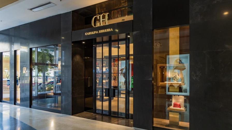 Carolina Herrera, con espacio renovado en el país