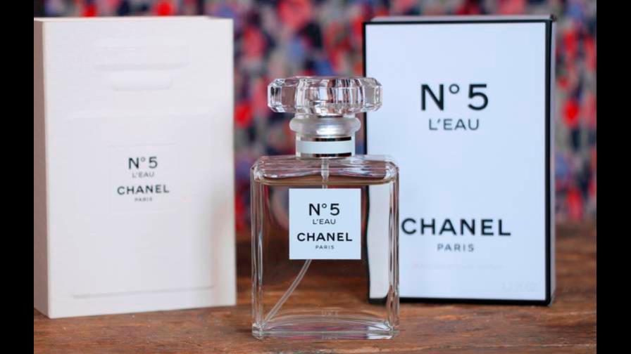 Los 100 años del Chanel Nº5 se celebran en Miami en un bosque artístico