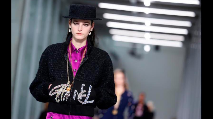 Chanel rinde homenaje al talento de sus artesanos desde su nueva sede Chanel rinde homenaje al talento de sus artesanos desde su nueva sede