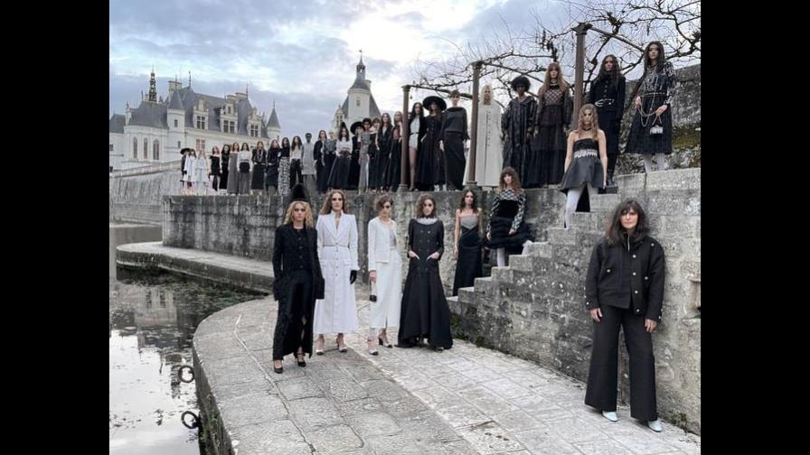 Chanel llena de magia castillo francés con su colección Métiers dArt