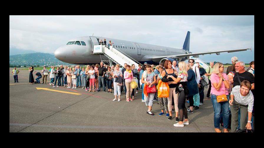 Estados Unidos suspende todos los vuelos chárter públicos a Cuba, excepto a La Habana