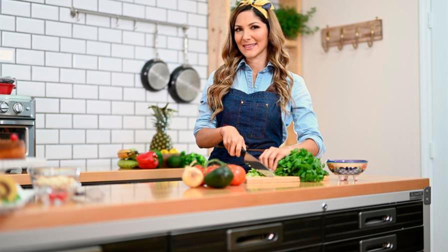 Este libro de recetas latinoamericanas “ligeras” propone una Navidad sin “excesos”