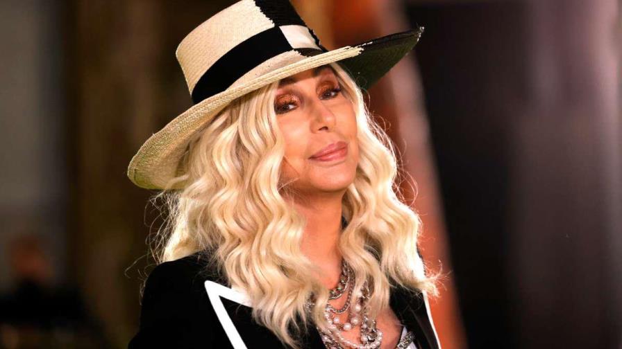 Cher demanda a la viuda de Sonny Bono por quedarse con sus derechos de autor