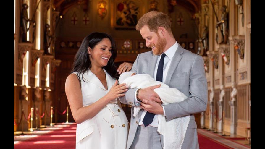 Conozca el nombre del chichí real
El hijo de los duques de Sussex se llama Archie Harrison Mountbatten-Windsor