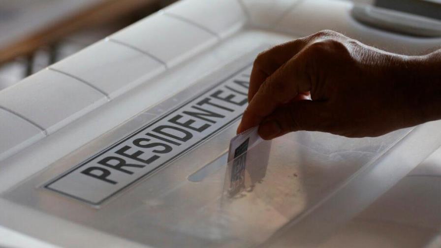 Chile comienza conteo de una decisiva elección con retraso en algunas mesas Chile comienza conteo de una decisiva elección con retraso en algunas mesas