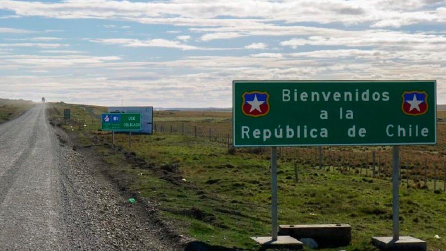 Un migrante dominicano muere al cruzar la abrupta frontera norte de Chile