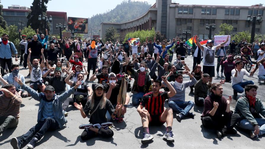 Conmebol mantiene la final de la Libertadores en Chile pese a los disturbios