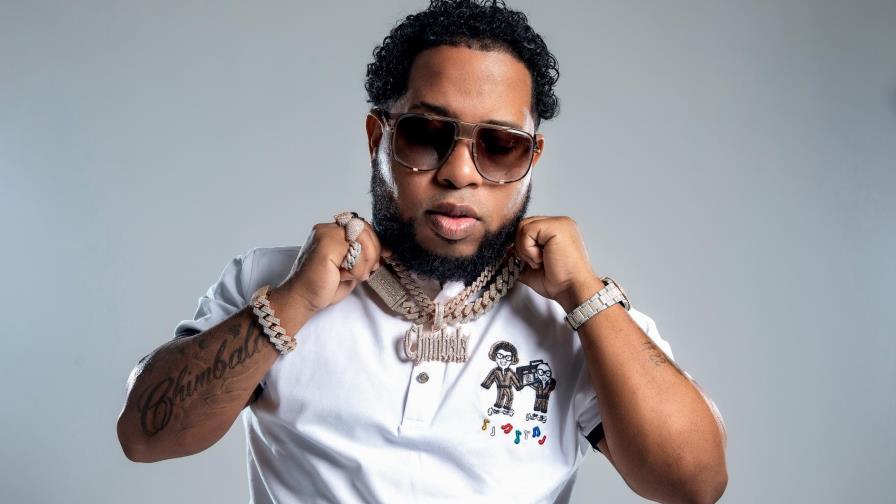 “Loco”, con Chimbala, número uno en Billboard “Loco”, con Chimbala, número uno en Billboard