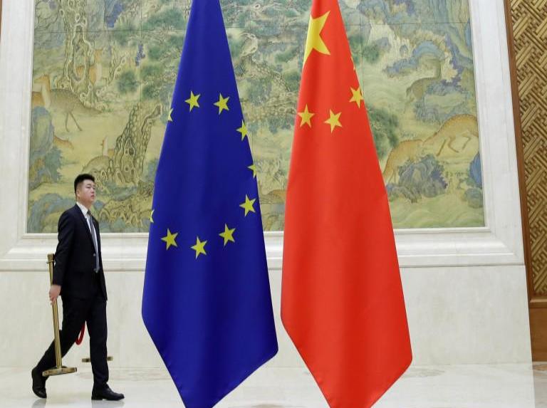 La cumbre UE-China del lunes espera dar impulso a un acuerdo de inversiones