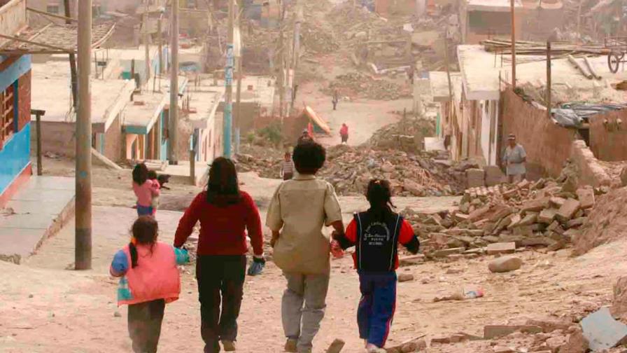 China planea sacar de la pobreza a 300 millones de personas para 2020 China planea sacar de la pobreza a 300 millones de personas para 2020