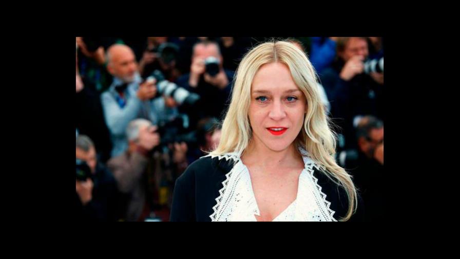 Chloë Sevigny homenajea al fallecido Alber Elbaz en sus redes sociales