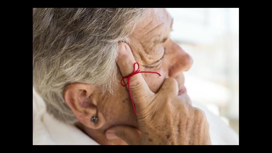 Científicos abren la puerta a restablecer la memoria en enfermos de alzheimer