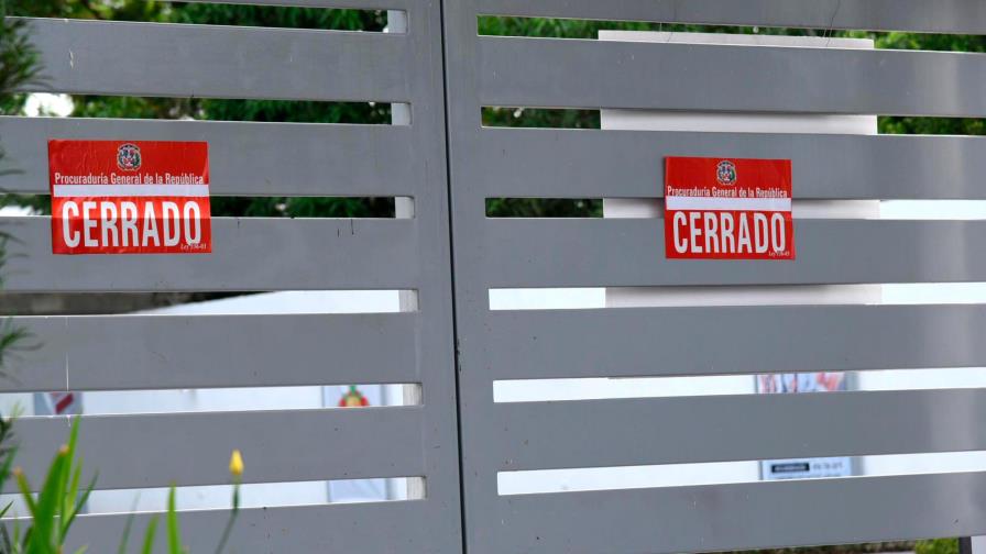 Cierran 16 establecimientos comerciales por violar el toque de queda en Dajabón