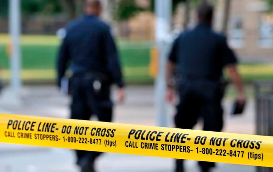 Policías en Florida hieren de bala a niña que les disparó