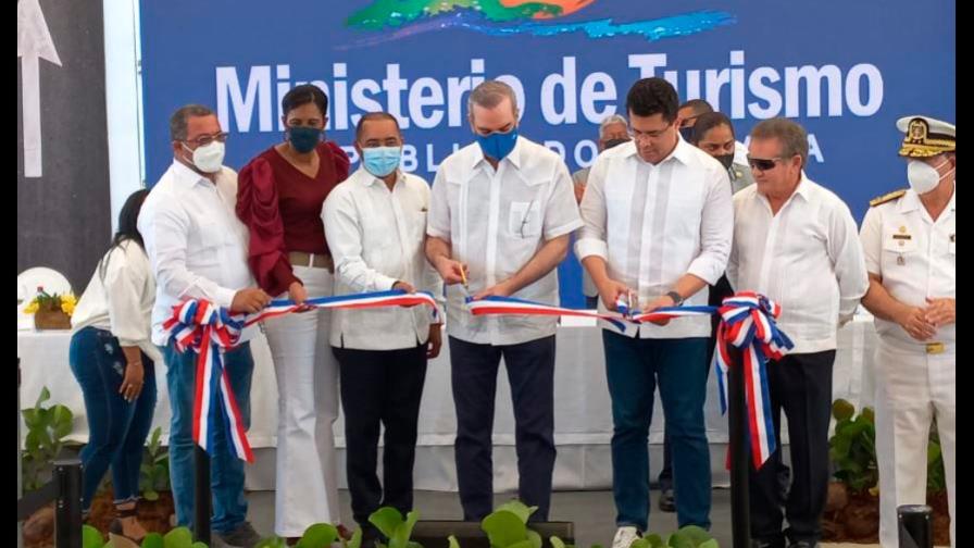 Abinader inaugura circunvalación Verón-Bávaro en La Altagracia