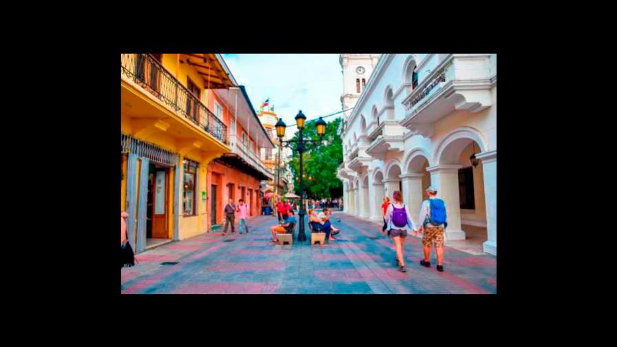 Turistas gastan 138 dólares diarios en la Ciudad Colonial Turistas gastan 138 dólares diarios en la Ciudad Colonial