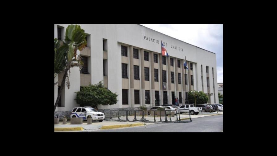 Solicitarán prisión contra una madre que intentó golpear con un martillo a su bebé