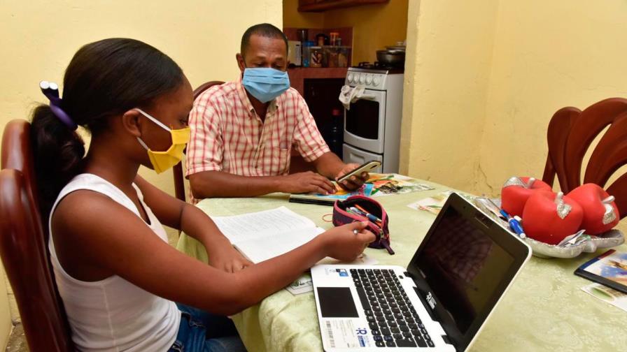 Vínculo entre docentes, padres y alumnos se fortalece a raíz de la pandemia