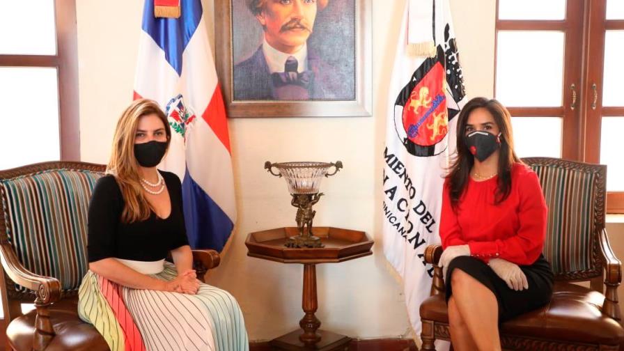 Alcaldía del Distrito Nacional y el Intrant socializan temas de interés ciudadano