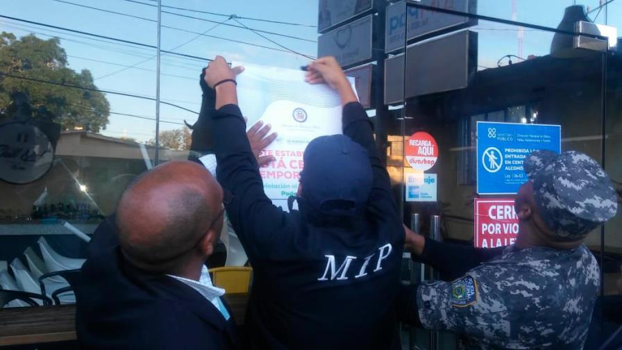 Interior y Policía clausura bar donde hombre baleó a nueve personas en Cotuí Interior y Policía clausura bar donde hombre baleó a nueve personas en Cotuí