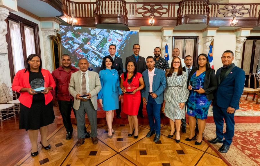 Microempresarios de la Fundación Dominicana de Desarrollo reciben reconocimiento regional