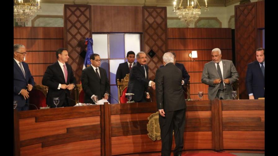 Danilo Medina juramenta nuevos jueces del Tribunal Constitucional Danilo Medina juramenta nuevos jueces del Tribunal Constitucional